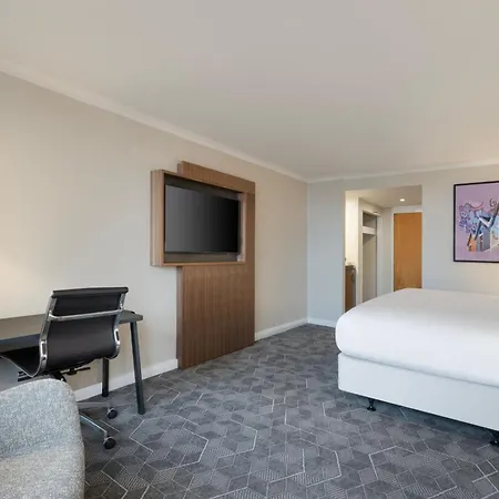 Hotel Delta By Marriott Centre