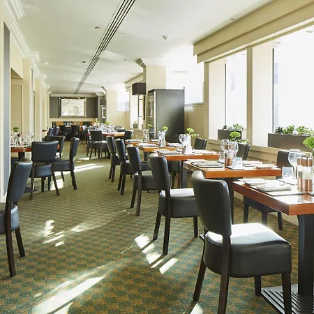 Hotel Delta By Marriott Centre 4*