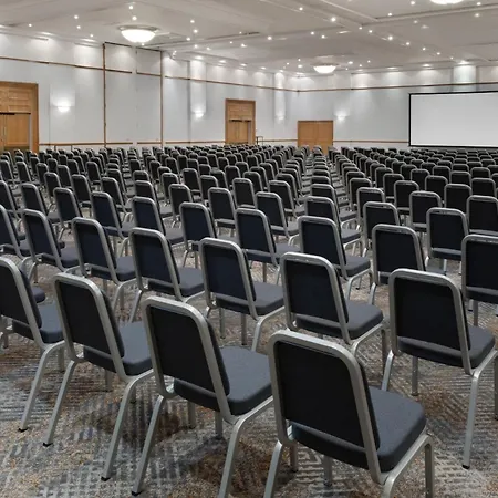 Delta By Marriott Centre Hotel 4*