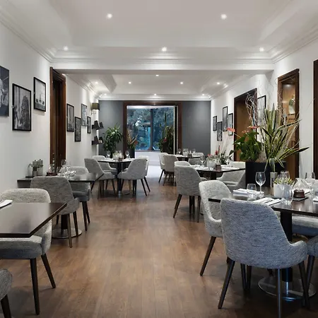 Hotel Delta By Marriott Centre 4*