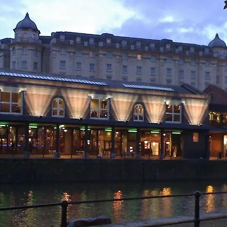 Delta By Marriott Centre Hotel 4*