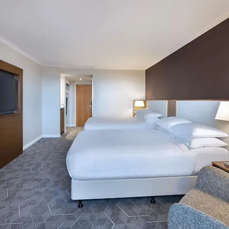 Delta By Marriott Centre Отель