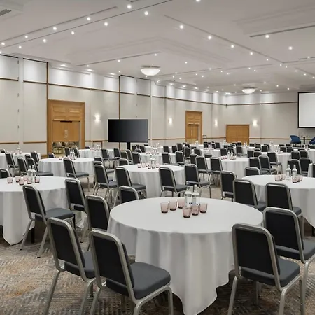 Delta By Marriott Centre