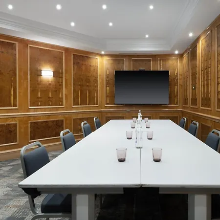 Delta By Marriott Centre