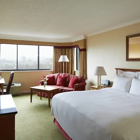 Otel Delta By Marriott Centre 4*