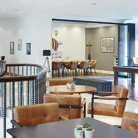 Delta By Marriott Centre 4*