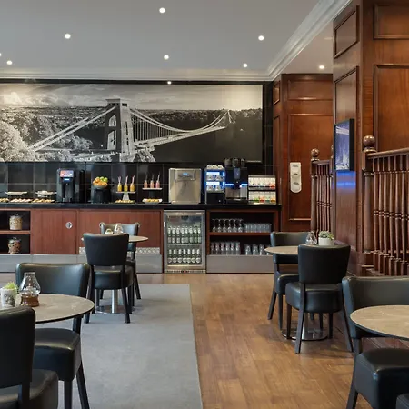 Otel Delta By Marriott Centre 4*