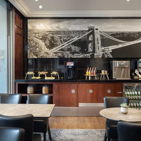 Hotel Delta By Marriott Centre