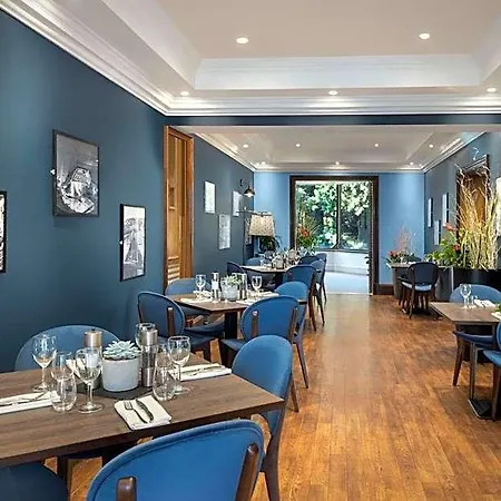 Otel Delta By Marriott Centre 4*