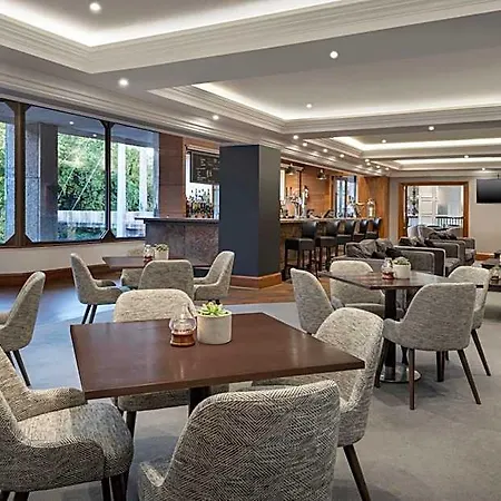 Delta By Marriott Centre 4*