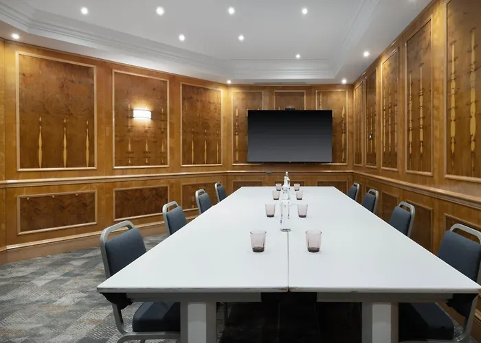 Delta By Marriott Centre