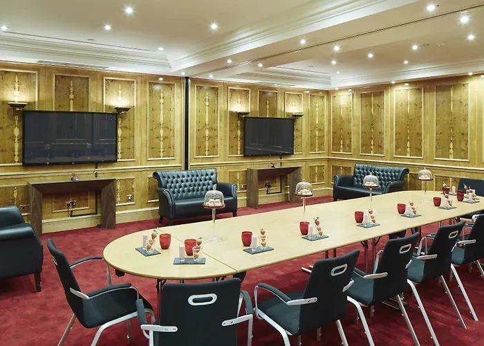 Delta By Marriott Centre Hotell