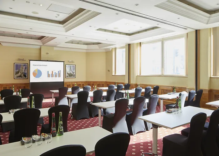 Delta By Marriott Centre