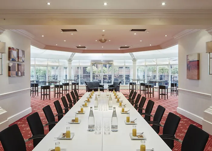 Delta By Marriott Centre