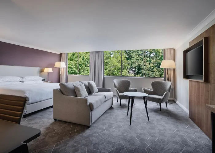 Delta By Marriott Centre Hotel